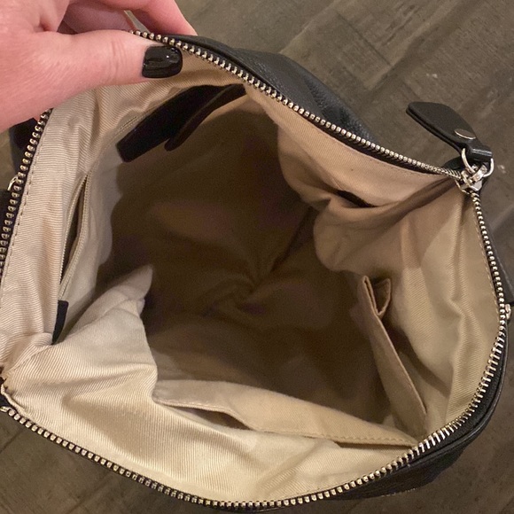 Black cross body bag - Picture 2 of 2